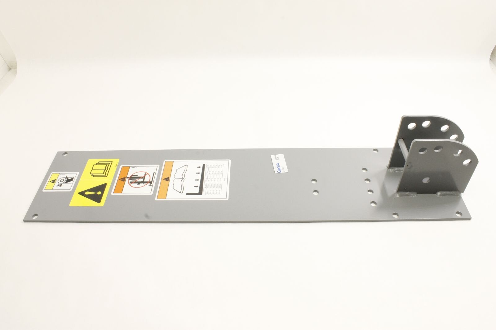 Genie Part # 107155GT – Winch Mount