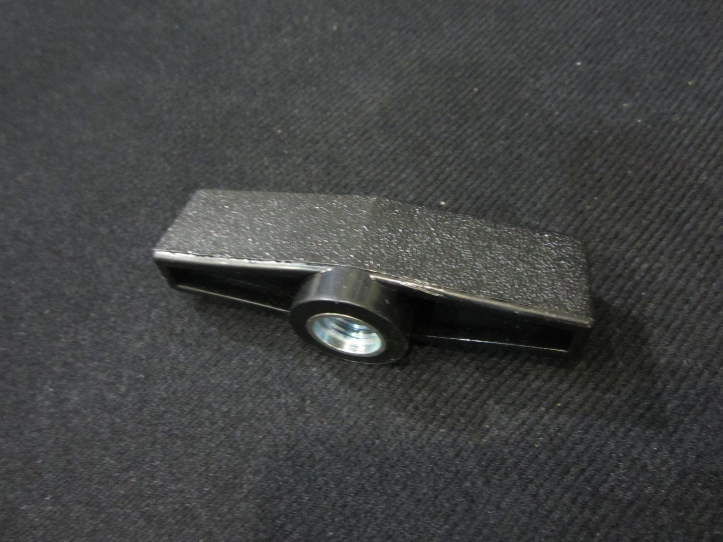 10837103 T-Handle | JLG