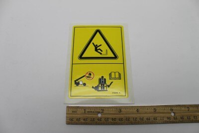 Genie Part # 215648GT – Decal, Fall Hazard
