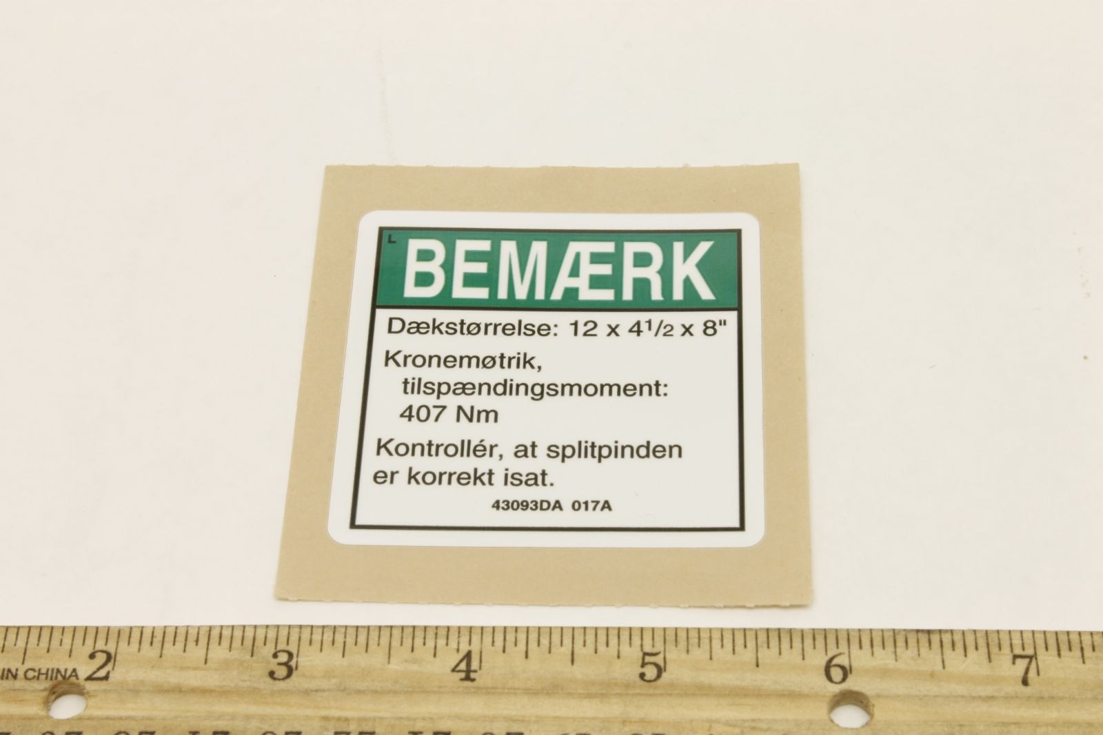 Genie Part # 43093DAGT – Tire Specs Decal