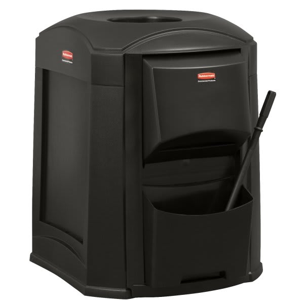 Rubbermaid Commercial Landmark Plastic Auto Windshield Washing Kit (Black)