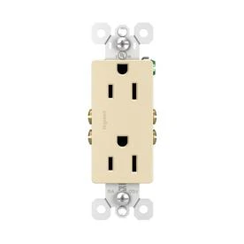 Pass & Seymour Decor Outlet 15A 125V 2P 3W Ivory