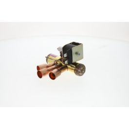 Carrier EF17BZ111 Reversing Valve