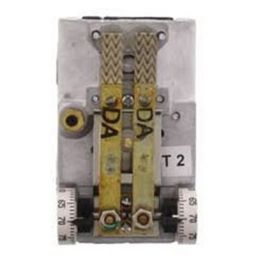 Johnson Controls T-4506-203 Direct Acting Room Thermostat Day/Night