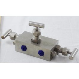 MAMAC Systems VM-706 Isolation/Null 3-Valve Manifold Stainless Steel